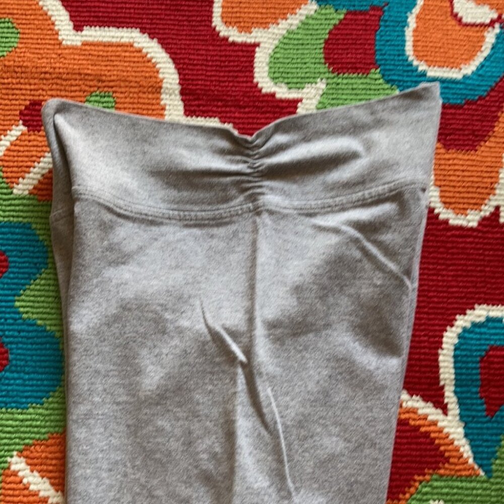Poof Leggings